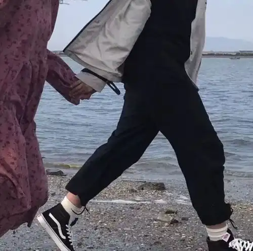 原宿风情侣头像
