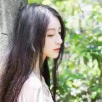 忧郁图片女生头像有着少女味的忧郁文艺女青年