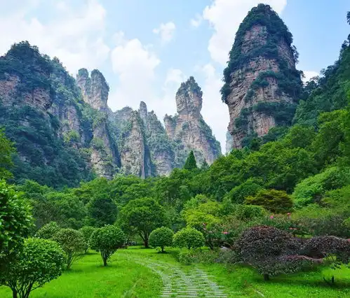 七八月份去张家界旅游门票还有优惠吗暑假注意事项