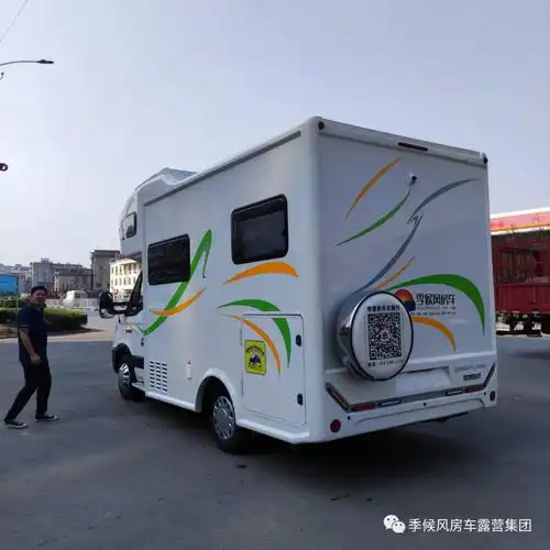 不用插电却能用七天的戴德自由风无拓plus房车