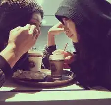 超酷情侣头像一男一女白
