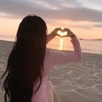听闻黄昏是个浪漫主义者难怪夕情侣头像我要个性网