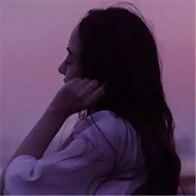 女生头像背影侧脸可爱
