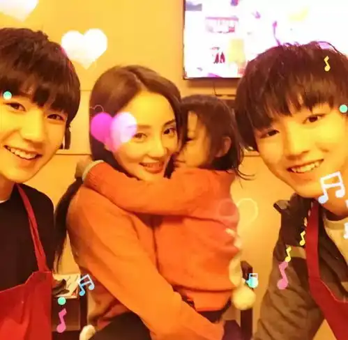 tfboys迷妹王源的是甜馨,王俊凯的是她,千玺的厉害了