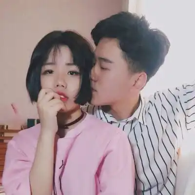 情侣头像图片一左一右相