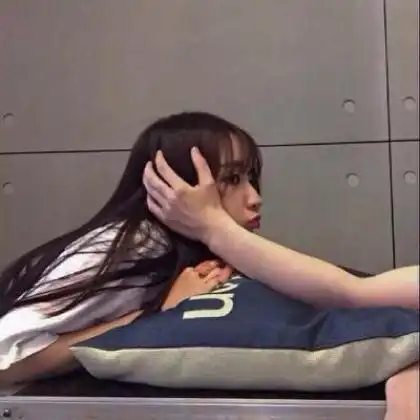 低调又高雅的头像女真人