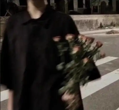 头像我以为你送了我花,就是一辈子了