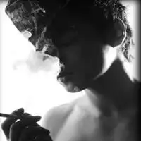 复古头像男抽烟欧美