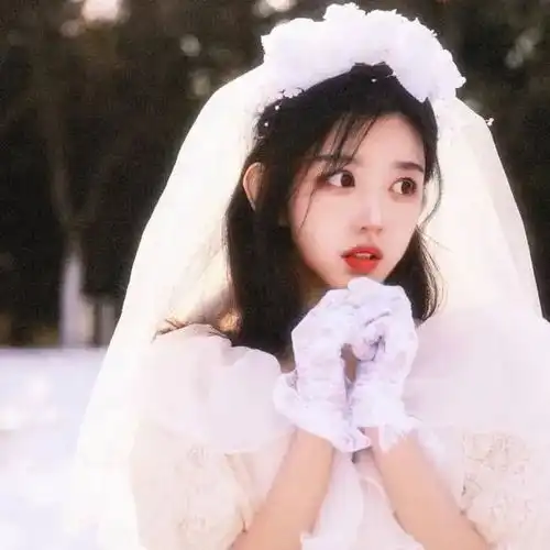 穿婚纱情侣头像一男一女