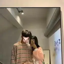 孤独成瘾的情侣双人头像
