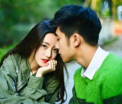 帅一点又带点暧昧的情侣