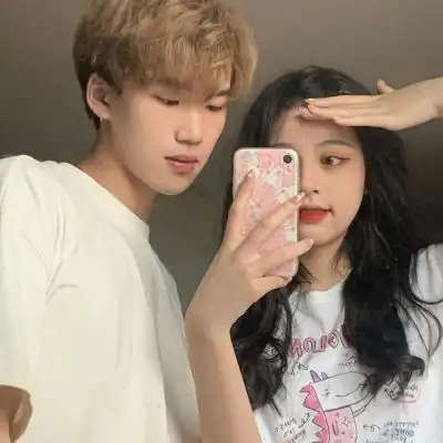 真人情侣头像,喜欢一个人的眼神是藏不住的