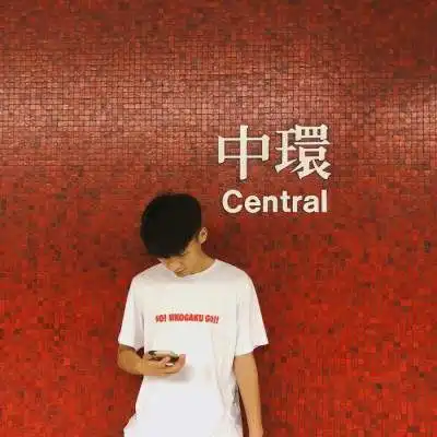 创意情侣头像一左一右2020简约创意情侣头像