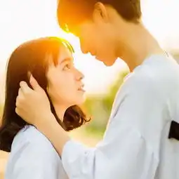 从校服到婚纱,这对情侣的故事太甜甜甜甜甜甜甜了