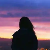 qq女生头像伤感背影唯美伤感背影女头