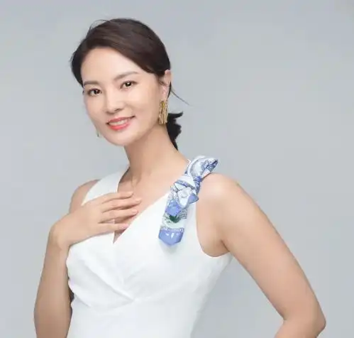 央视主持人名单更新,除了李思思,曾被誉为台花的刘芳菲,也从中默默消失了
