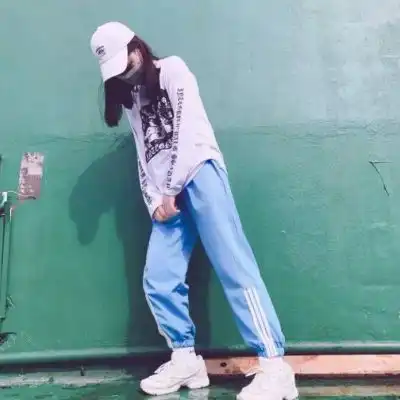我有去爱你的权利却没有让你爱我qq情侣头像我要个性网