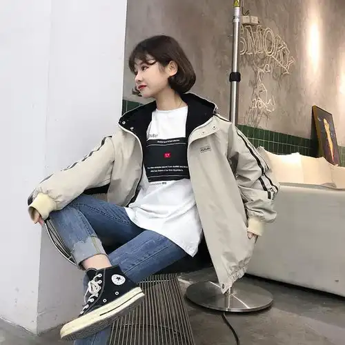 2019秋季新款学生短外套女学院风宽松bf男女情侣原宿风印花棒球服