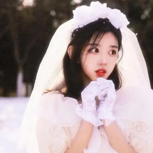 穿婚纱情侣头像一男一女