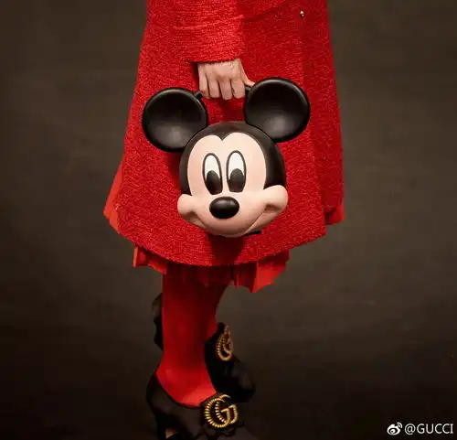 钱枫的衣服是什么鬼时尚真的让人看不懂