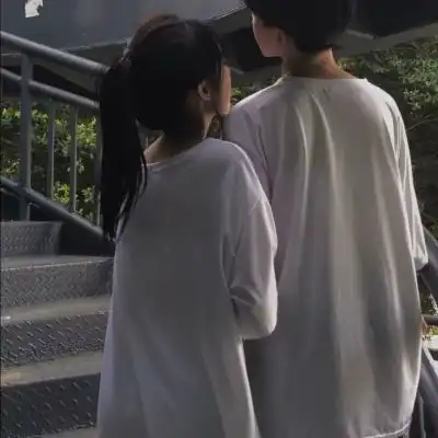 容易撞的情侣头像夜车