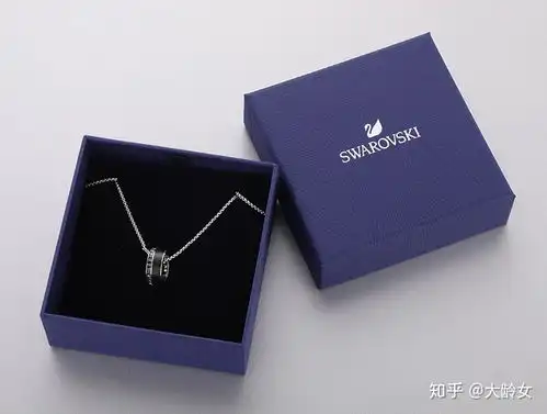 有什么很别致的情侣饰物