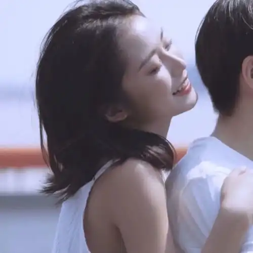港风情侣头像一男一女情