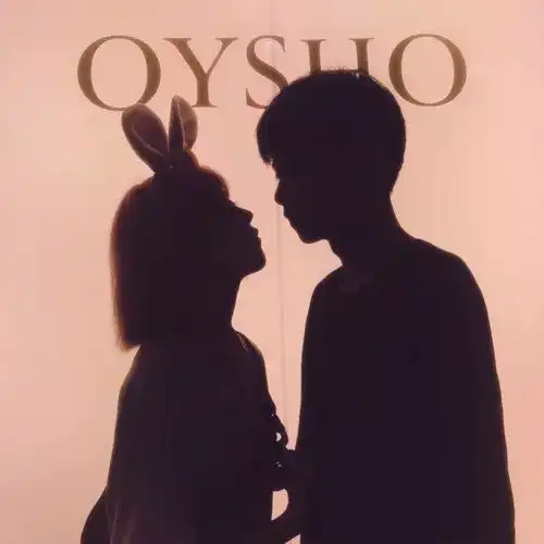 情侣头像最好的生活状态一个人时,安静而丰盛两个人时,温暖而踏实