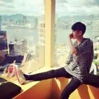 qq情侣头像一个人海边