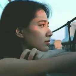 男生压女生污图情侣头像
