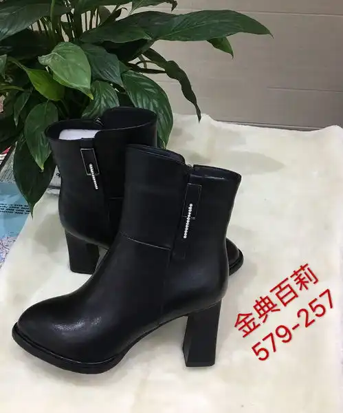 时尚短靴踩入云端的感觉