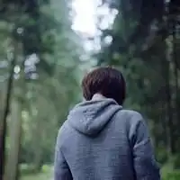能给个qq头像吗我是男生,最好只是个背影或轮廓,谢谢