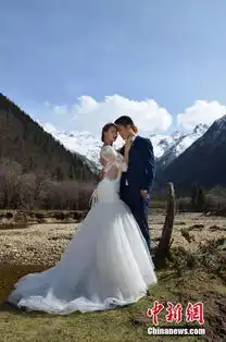 6对情侣达古冰山拍摄高海拔婚纱照