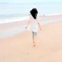 qq头像情侣唯美背影女孩
