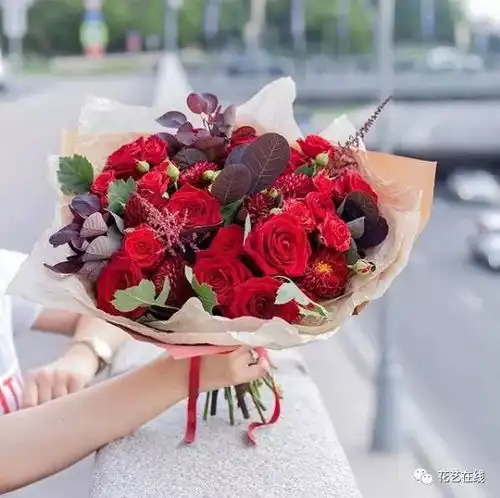 6个国家的情人节流行花礼,送给备战情人节的花艺师们