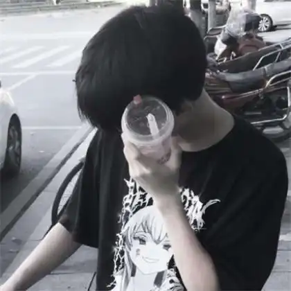 低头男生头像,个性低头男生头像图片