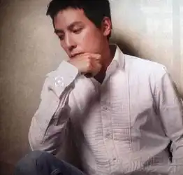 所谓男神,一件白衬衫就可走天下,哪款最有味道