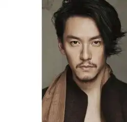 继陈冠希后吴彦祖也掉下神坛,男神颜值的最终归宿都是赵本山