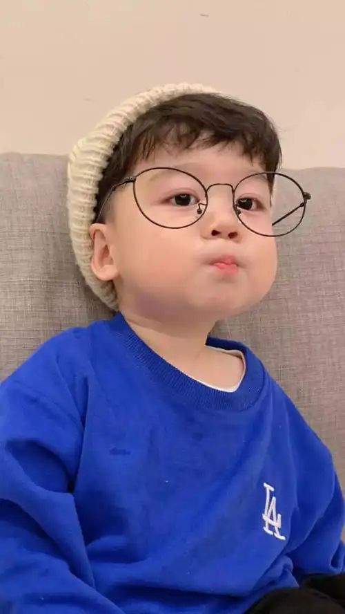 高清壁纸谁能拒绝得了丸子妹和大q宝