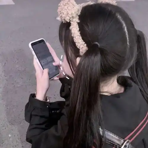 闺蜜头像丨你要做个不动声色的大人了