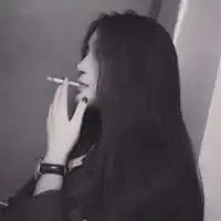 女生头像霸气高冷抽烟