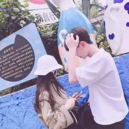 狠九全网超火一对两张优质情头