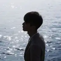 qq背影头像男生,世界挺残酷的