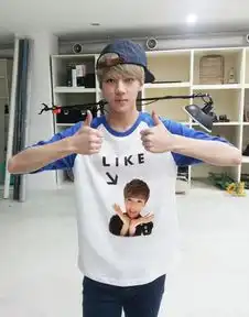 求这张吴世勋的原图
