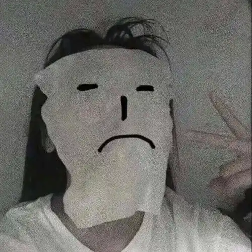 让你心动的情侣头像丨你涉世未深,所以你与众不同
