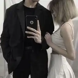 男生压女生污图情侣头像